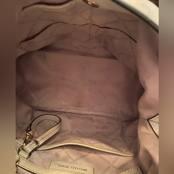 Michael Kors  Leather Shoulder Bag - Picture 7 of 11